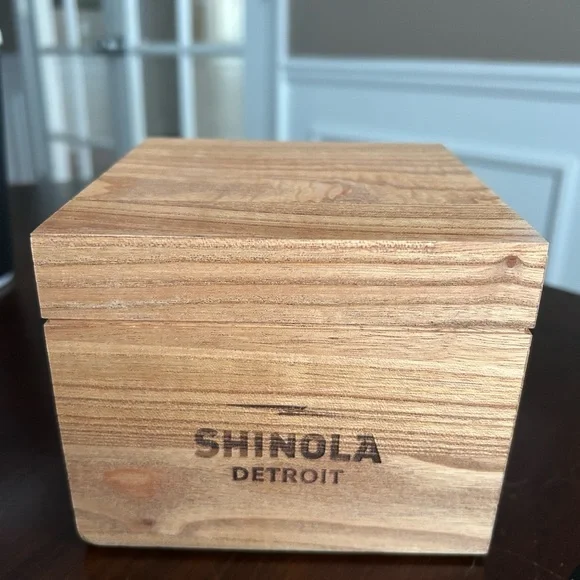 Shinola Vinton 38mm Champagne Gold Watch with White Dial. Unisex - Picture 7 of 17